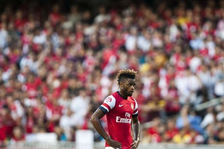 Alex Song í leik með Arsenal árið 2012. Nú er hann án félags.