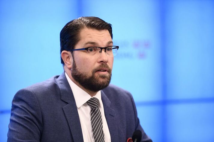 Jimmie Åkesson, leiðtogi Svíþjóðardemókrata, segir að sér þyki óþægilegt að sænskir gyðingar hafi þurft að óttast flokkinn á ákveðnu tímabili.