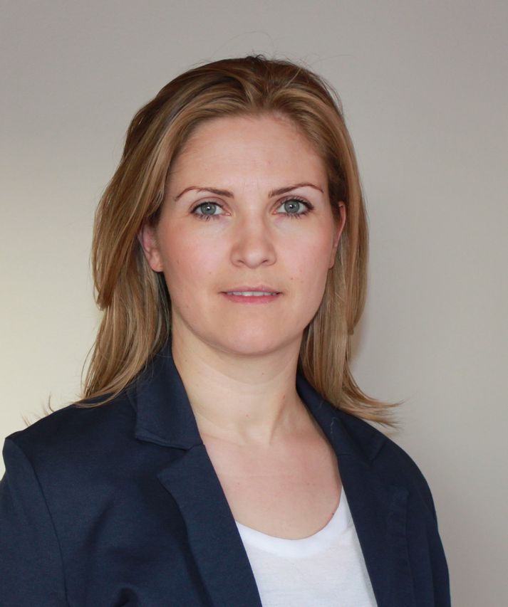 Auður Inga er menntaður kennari og hefur jafnframt lokið MBA-gráðu frá HR.