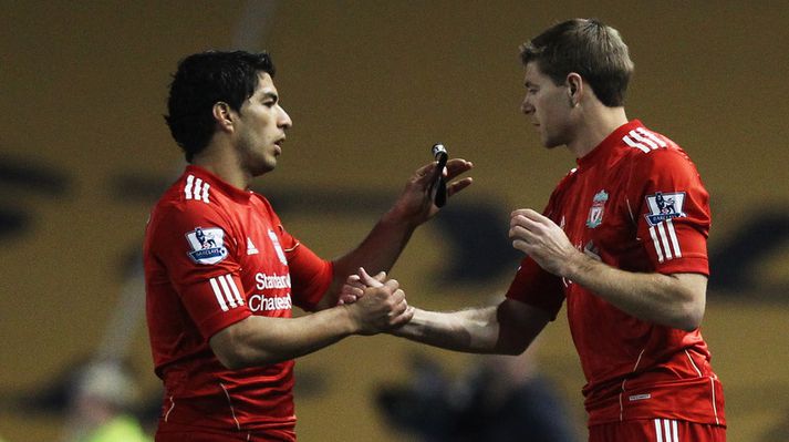 Steven Gerrard og Luis Suarez .