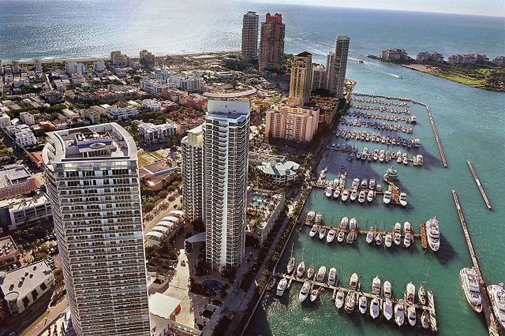 FL Group og Bayrock Group hafa sameiginlega keypt um þrjátíu prósenta hlut í fasteignaverkefni á Miami.