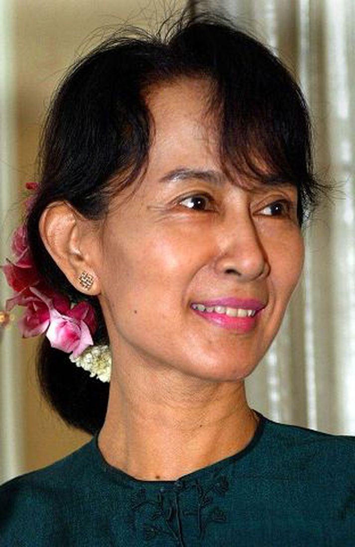 Aung San Suu Kyi
Þarf að fá næringu í æð.
fréttablaðið/AP