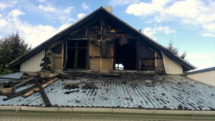 Húsið leit svona út eftir brunann.