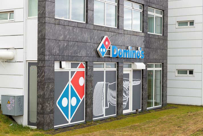 Domino's rekur 23 staði á Íslandi. 