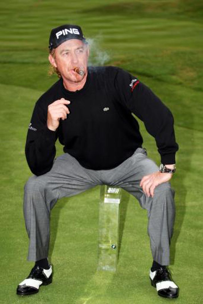Miguel Angel Jimenez með vindil.