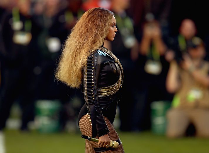 Beyoncé hvetur til samstöðu um réttindi svartra.