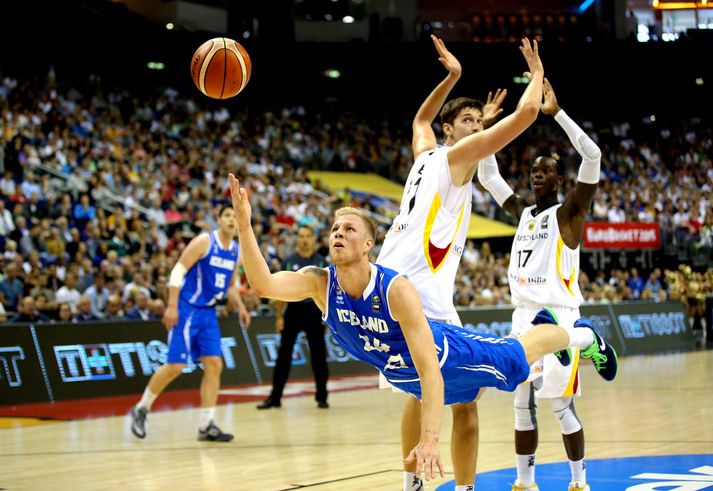 Haukur Helgi Pálsson í leik með íslenska körfuboltalandsliðinu á Eurobasket.