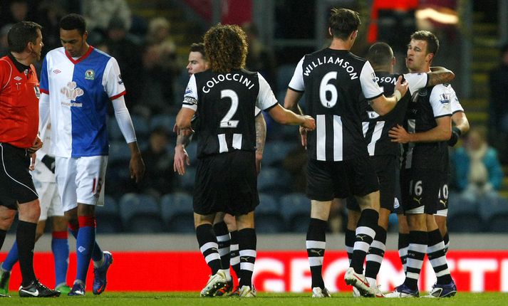 Leikmenn Newcastle fagna í kvöld.