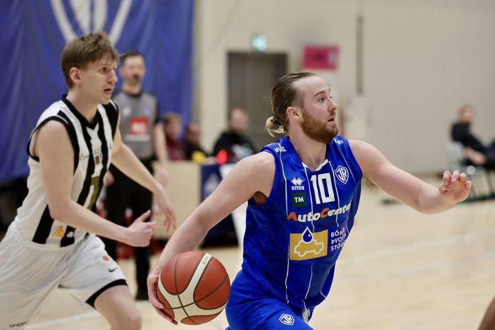 Hákon Örn Hjálmarsson var stórkostlegur í kvöld með 32 stig og níu þrista.