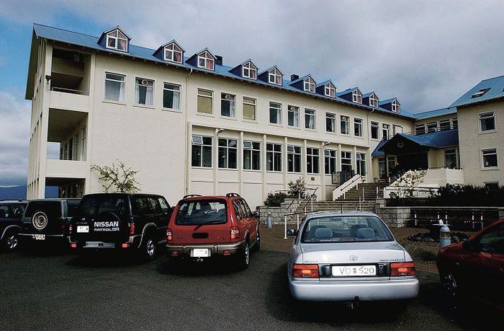 Samtök fyrirtækja í velferðarþjónustu hafa árum saman barist fyrir því að fá daggjöld til reksturs hjúkrunarheimila leiðrétt. Nú hefur Hrafnista ákveðið að senda alla reikninga sem berast vegna áfallinna lífeyrisskuldbindinga til velferðarráðuneytisins.