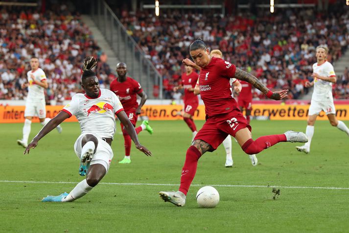 Darwin Nunez, leikmaður Liverpool, lék allan fyrri hálfleikinn en tókst ekki að koma boltanum í netið framhjá Oumar Solet og félögum í Salzburg.