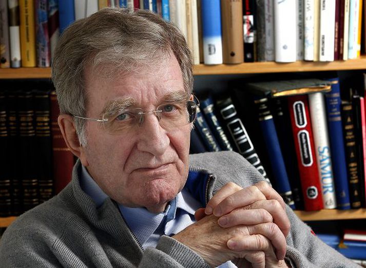 Styrmir Gunnarsson er sestur í helgan stein sem ritstjóri Morgunblaðsins en hefur skrifað tvær bækur á hálfu ári, auk þess að ritstýra vefriti Evrópuandstæðinga.
