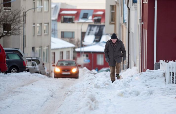 Það hlýnar um helgina.