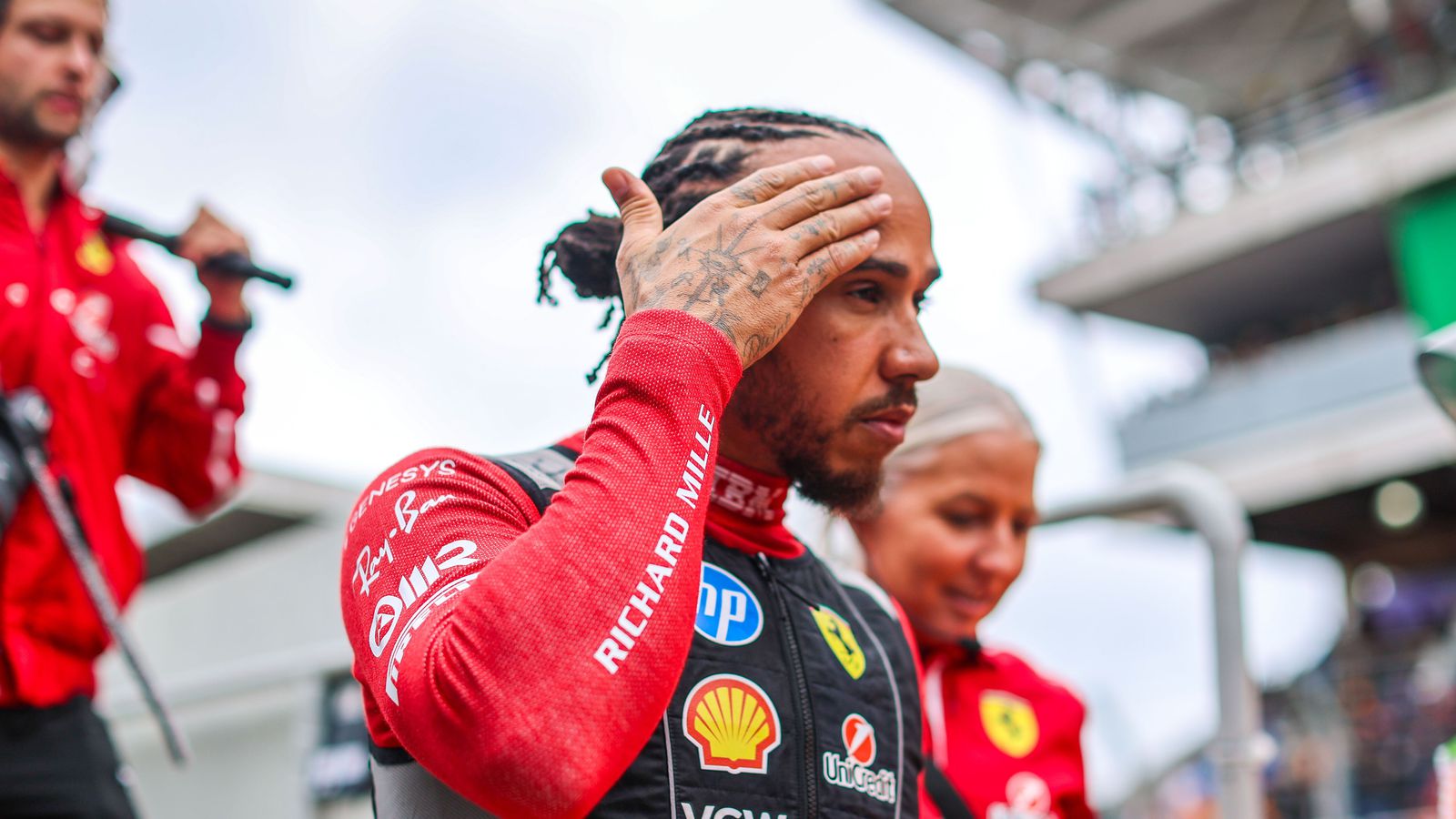 Lewis Hamilton segist vera fastur í mar­tröð