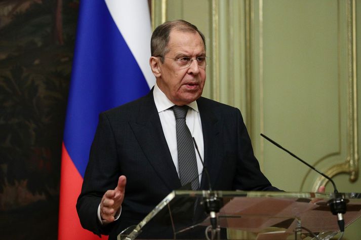 Sergei Lavrov, utanríkisráðherra Rússlands, sagði þegar ESB beitti rússneska embættismenn þvingunum, að Rússar myndu beita sambærilegum aðgerðum gegn ESB.