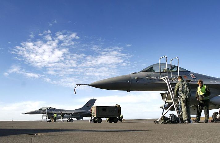 F-16 herþotur Verkefni portúgalska flughersins lýkur um miðjan mánuðinn.
fréttablaðið/gva