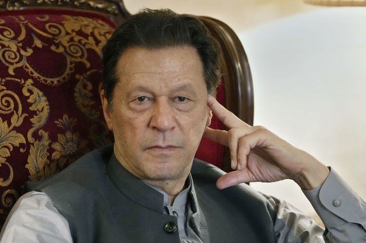 Imran Khan, fyrrverandi forsætisráðherra Pakistan, ræddi við fréttamenn á dögunum. 