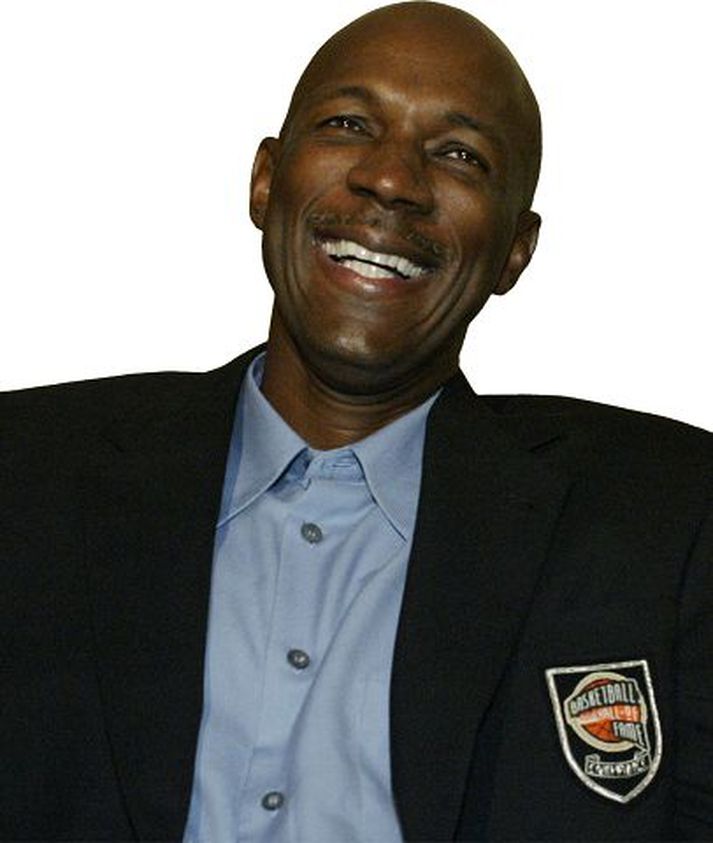 Nýliðanum Greg Oden er ætlað að feta í fótspor Clyde Drexler og leiða Portland til afreka. Oden fær fúlgur fjár í sinn hlut auk þess sem búist er við margfaldri treyjusölu í Portland.