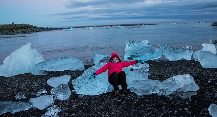 Við Jökulsá á Breiðamerkursandi.