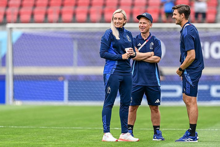 Elísabet Gunnarsdóttir, Björn Sigurbjörnsson og Svíinn Magnus Palsson eru saman í þjálfarateymi Belgíu.