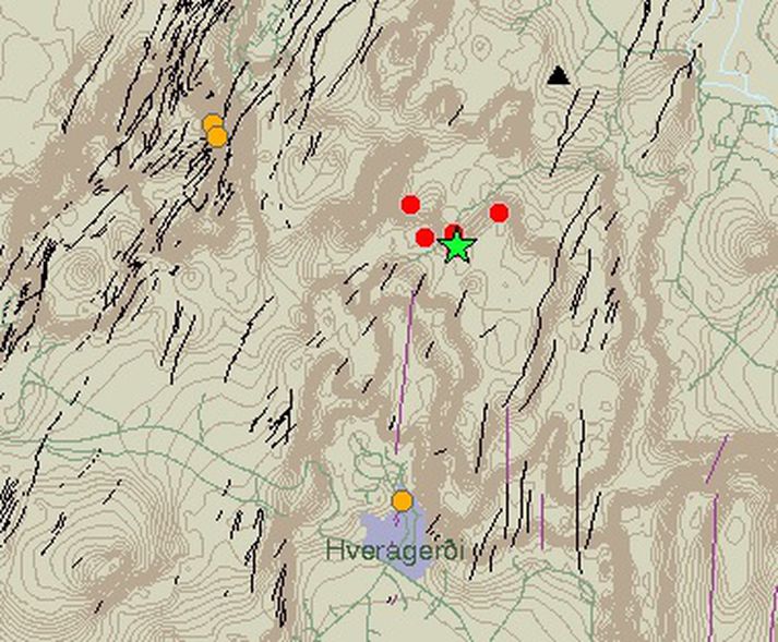 Jarðskjálftinn er merktur með stjörnu inn á þetta kort.