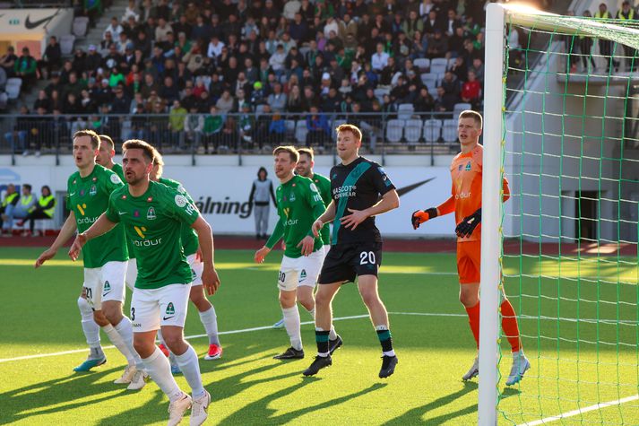 Vörn Blika hefur verið eins og gatasigti í síðustu þremur leikjum en í þeim hefur liðið fengið á sig mark á sautján mínútna fresti.