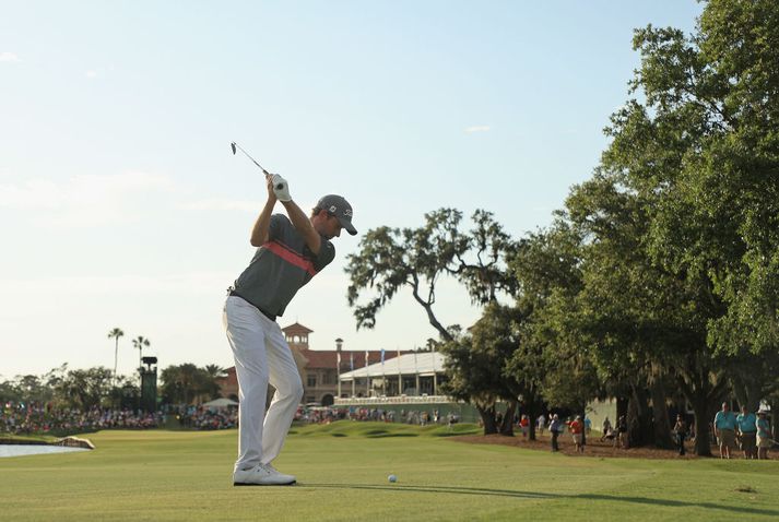 Webb Simpson í toppmálum