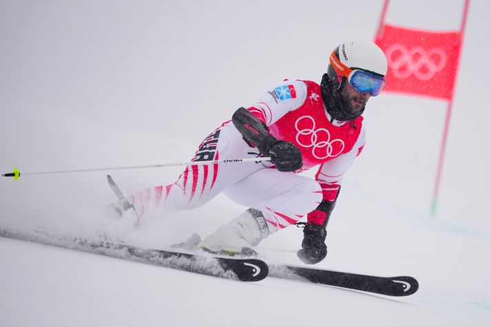 Berkin Usta keppti í risasvigi á Vetrarólympíuleikunum í Peking 2022.