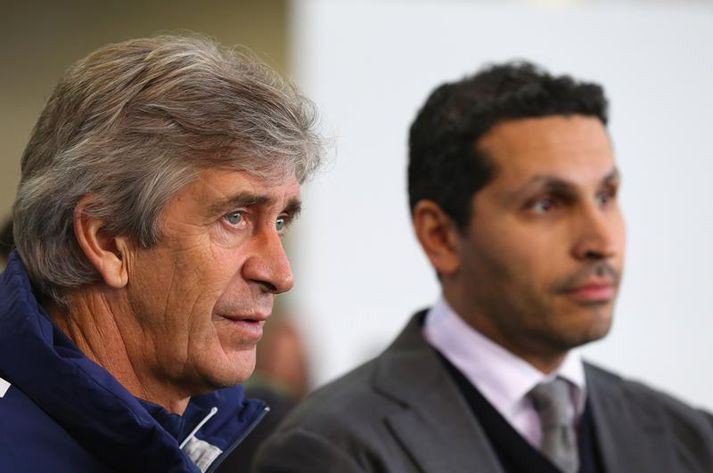 Pellegrini ásamt Khaldoon al Mubarek, stjórnarformanni City.