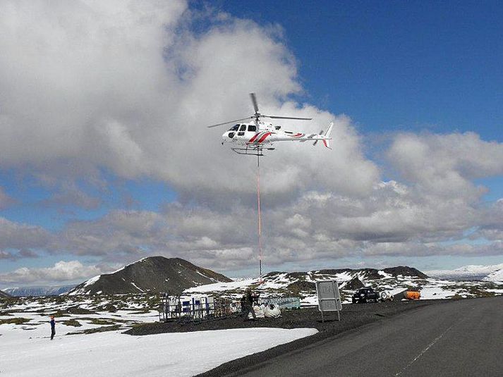 Mengunarslys varð á bílastæði við Bláfjöll þegar verið var að flytja olíu að ferðaþjónustu við Þríhnúk. Mynd/OR