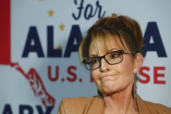 Sarah Palin hefur lengi stefnt á endurkomu í bandarískum stjórnmálum, en hún hefur áður gegnt embætti ríkisstjóra Alaska, auk þess að hún var varaforsetaefni John McCain í forsetakosningunum 2008.