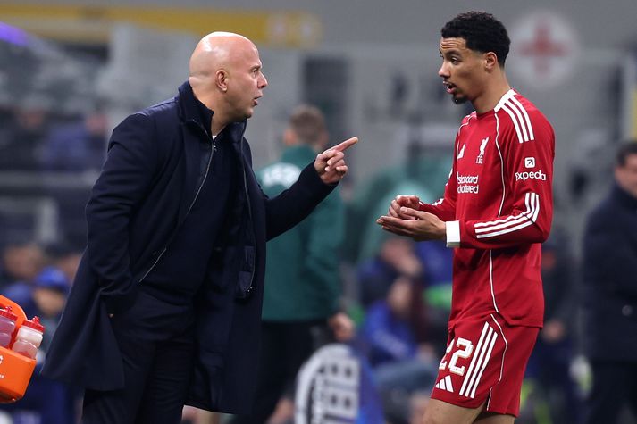 Arne Slot, knattspyrnustjóri Liverpool, gæti verið án Hugo Ekitike í öðrum leiknum í röð.