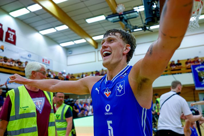 Liðin sem léku um Íslandsmeistaratitilinn síðasta vor, Stjarnan og Tindastóll, gætu mögulega mæst í úrslitaleik VÍS-bikars karla eftir að dregið var í dag.