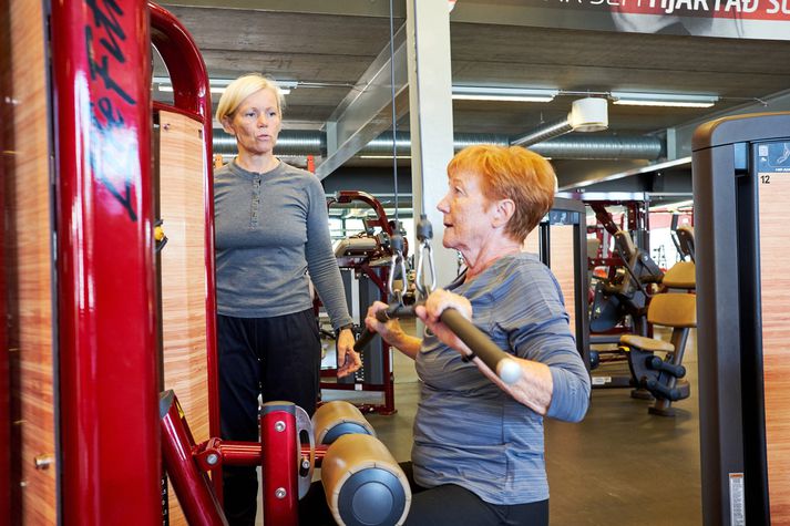 Eftir tíðahvörf hjá konum minnkar styrkur estrogens sem hefur áhrif á beinmyndun. Þá er sérstaklega mikilvægt að huga að mataræði og hreyfingu. Halldóra kennir réttu tökin.