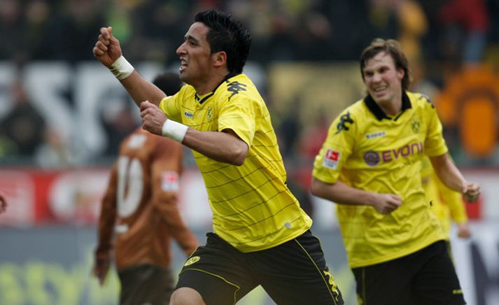 Lucas Barrios fagnar marki sínu í dag / Mynd: Getty Images
