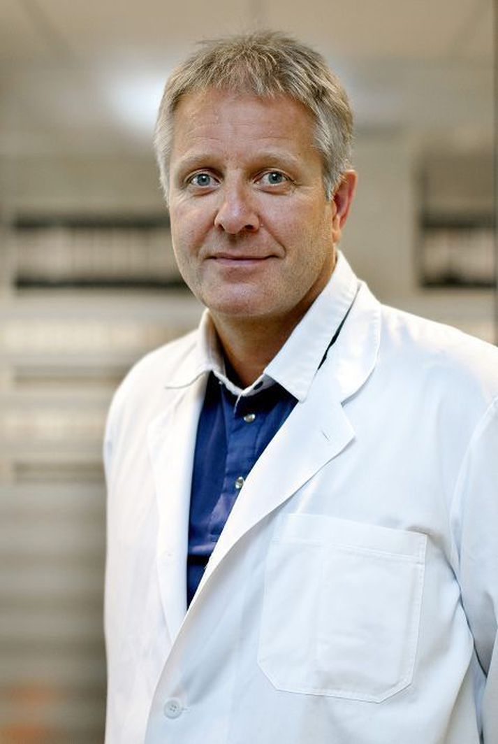 Kristján Oddsson , yfirlæknir á Leitarstöð Krabbameinsfélags Íslands.