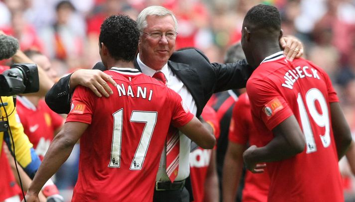 Sir Alex Ferguson passar upp á sína stráka.
