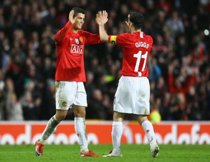 Cristiano Ronaldo og Ryan Giggs eru báðir í liðinu.