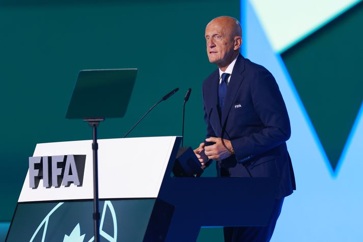 Pierluigi Collina var fremsti dómari heims á sínum tíma. Hann er nú formaður dómaranefndar FIFA.