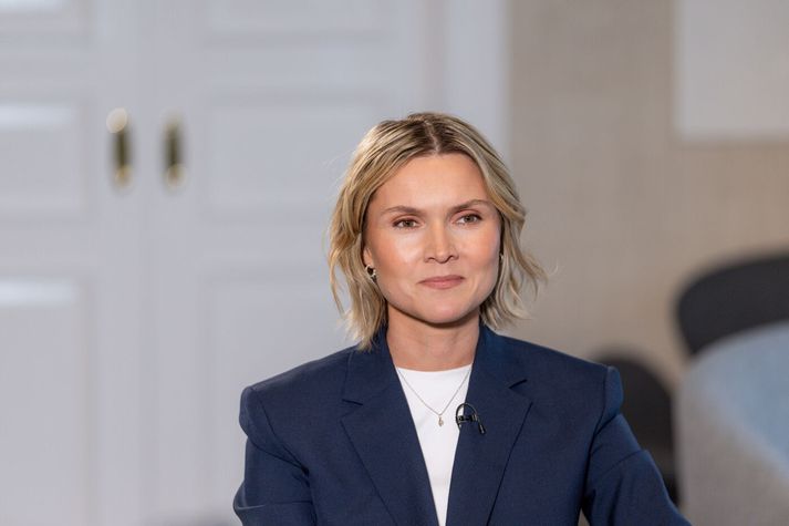 Kristrún Frostadóttir er forsætisráðherra. Hún segir undirliði verðbólgu og efnahagsmálin að þróast í rétta átt.
