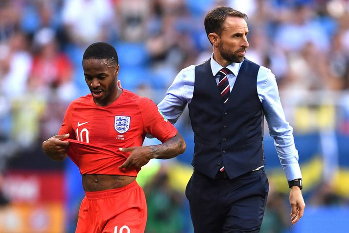 Raheem Sterling gengur svekktur af velli eftir 24. markalausa landsleikinn í röð.