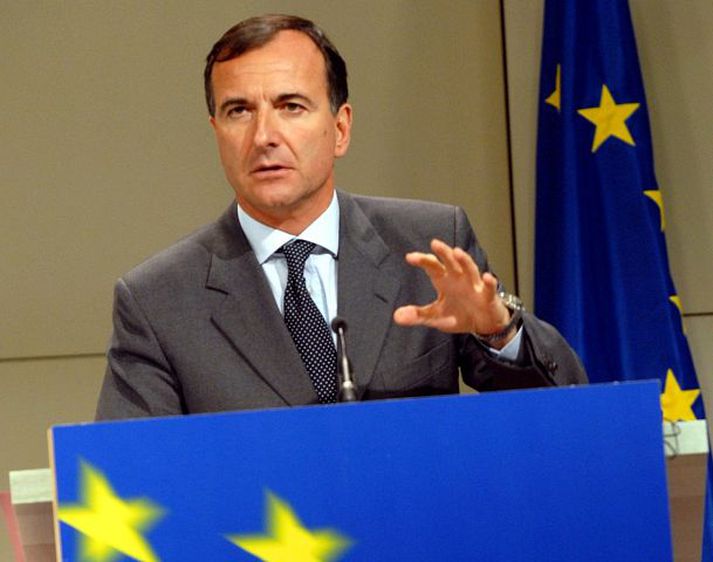 Franco Frattini „Betri leiðir til að fæla og koma upp um hryðjuverkamenn.“