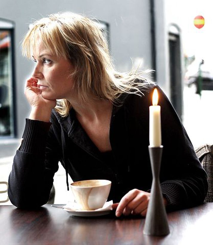  Elva Ósk Ólafsdóttir leikkona og samstarfsfólk hennar í Þjóðleikhúsinu hefur rætt mikið um sambönd að undanförnu. 