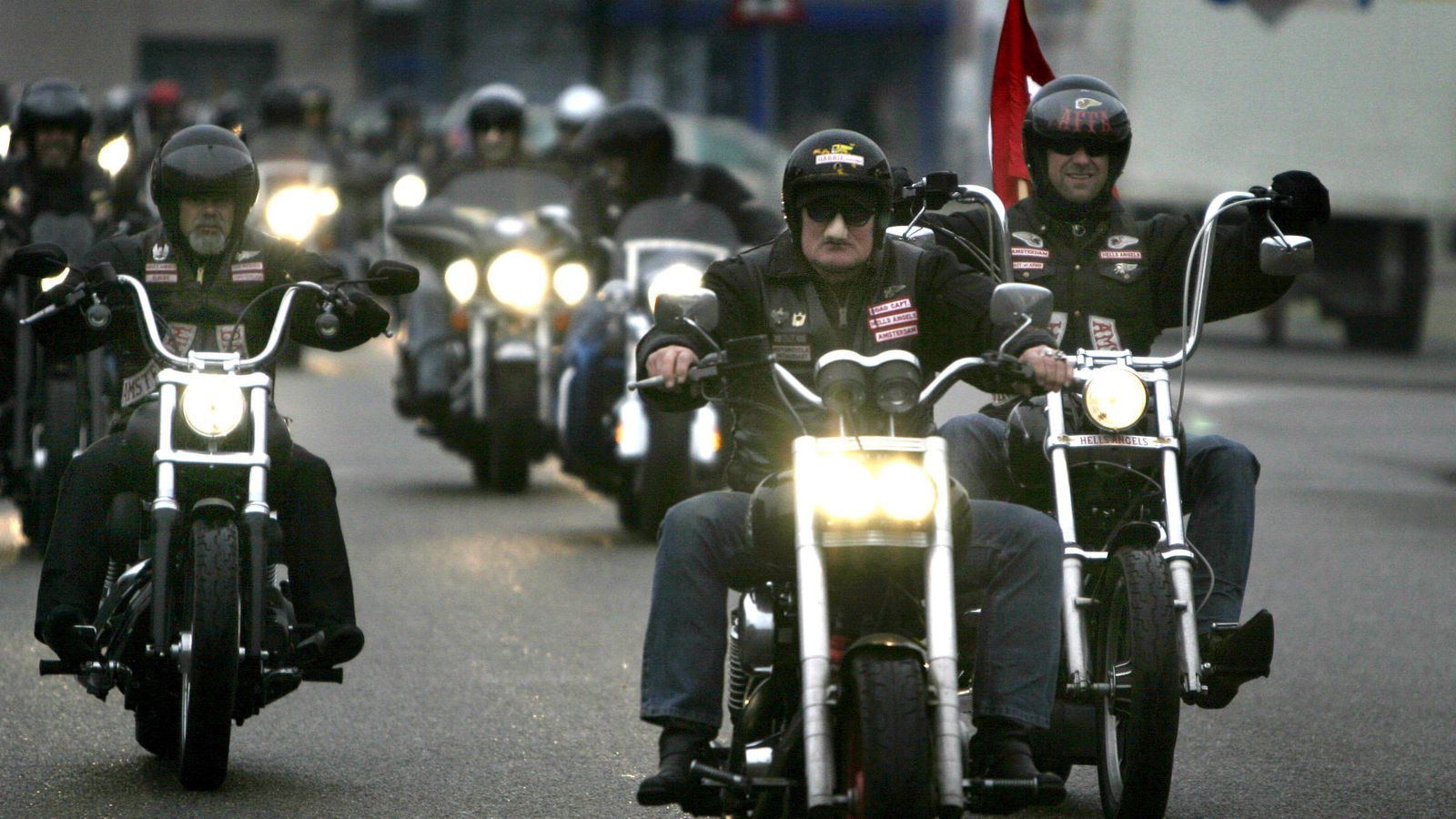  N unda Tug Me lima Hells Angels k r ir Port gal V sir