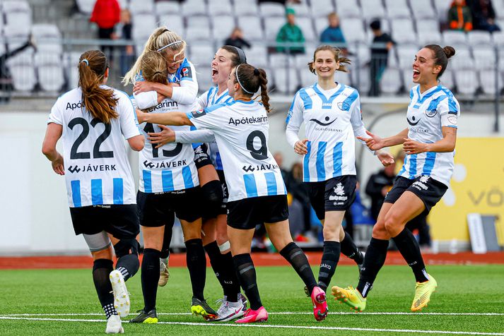 Selfoss jafnaði Þrótt að stigum í 3.-4. sæti Pepsi Max-deildarinnar, með 22 stig. Þróttur á þó leik til góða.