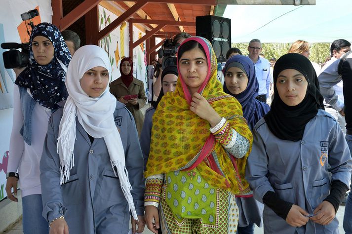 Malala með sýrlenskum flóttamönnum.