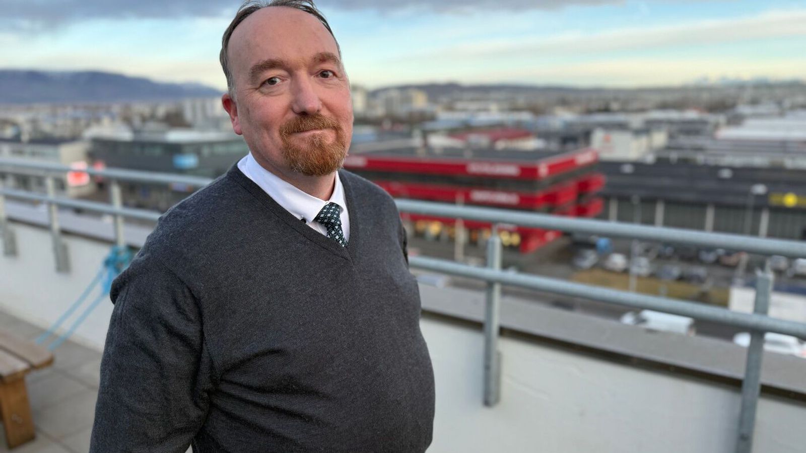 Þúsundir kvartana vegna leigubílaaksturs en fagnar breytingum