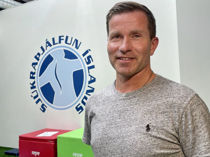 Friðrik var úti í ellefu vikur hjá Nottingham Forest. Hann var aðeins í fríi í sjö daga. 