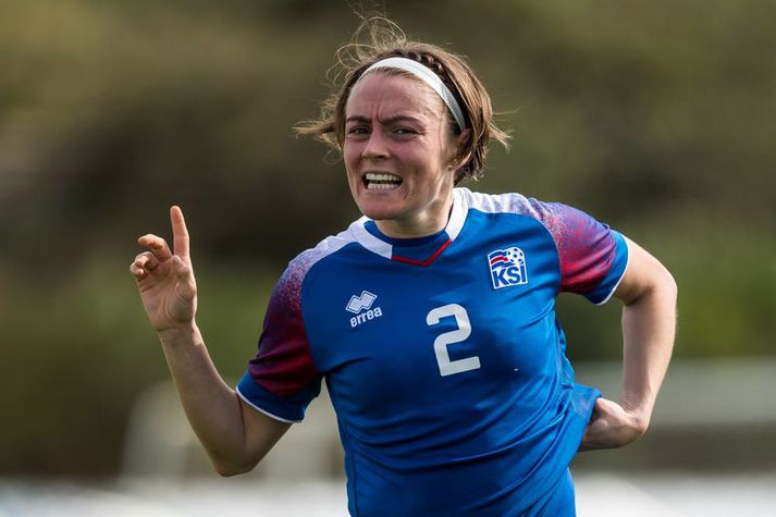 Sif Atladóttir kemur aftur inn í byrjunarliðið og tekur við fyrirliðabandinu af Söru.