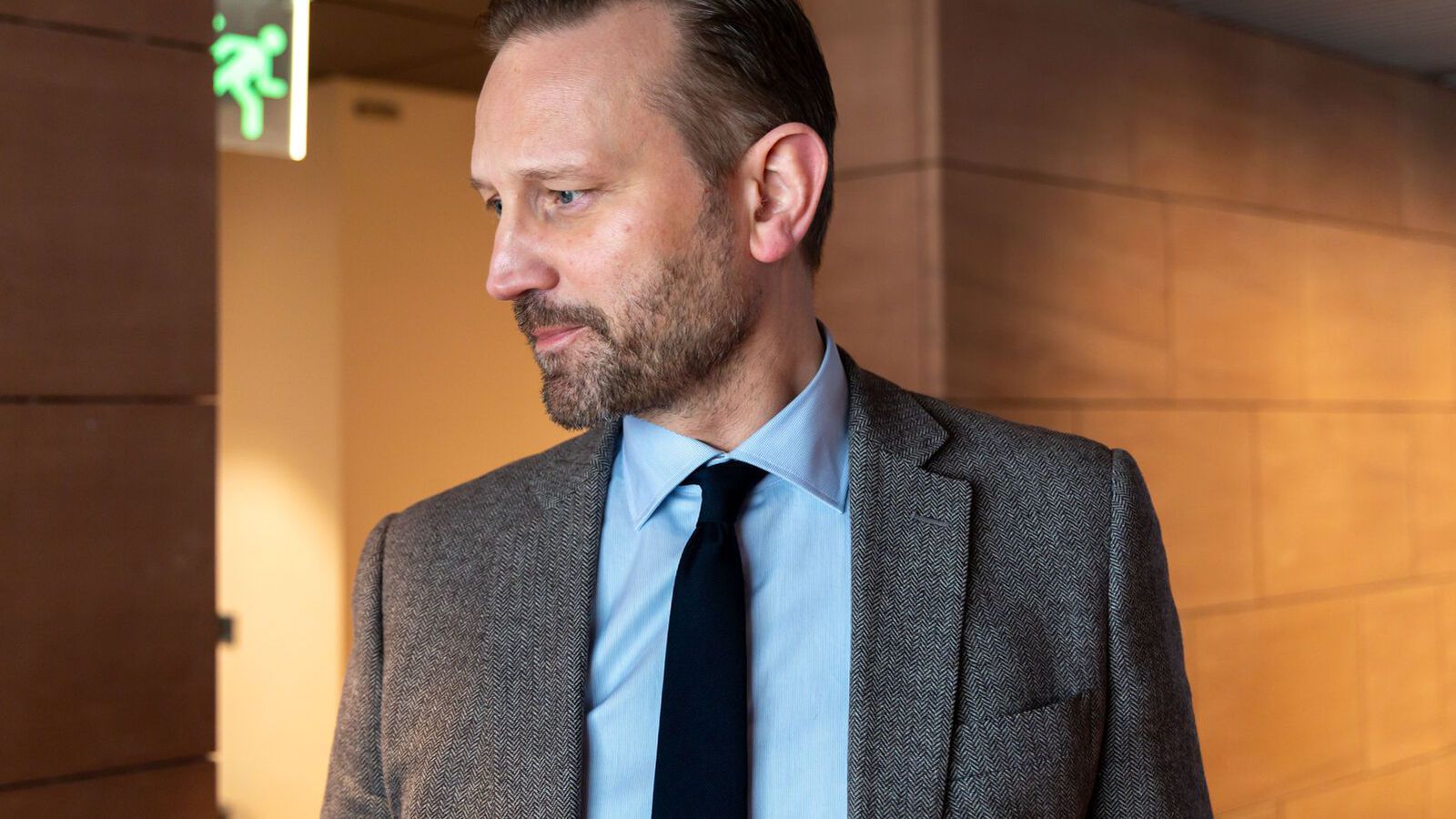 Borgin aftur­kallar lóðir trúfélaganna